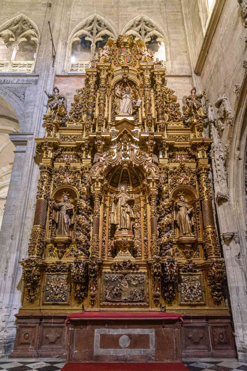 Oviedo 020 - santa iglesia catedral metropolitana el Salvador de Oviedo - retablo de Santa Teresa.jpg